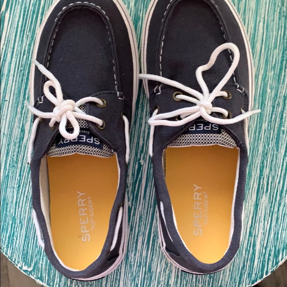 Sperry “Halyard” Boat Shoes - Picture 5 of 9
